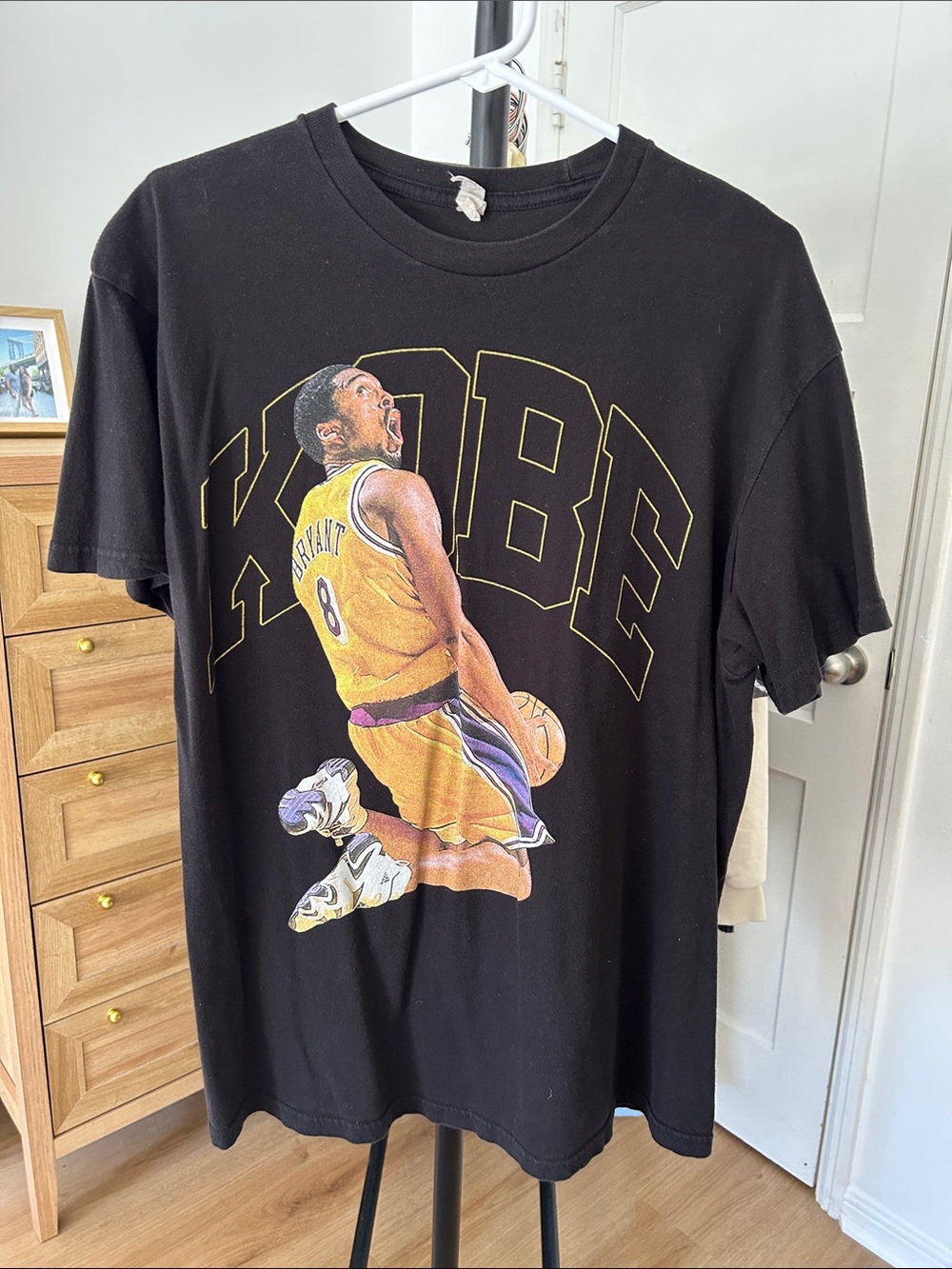 Kobe Tee. Best for size medium. PTP 21”. Wash wear
